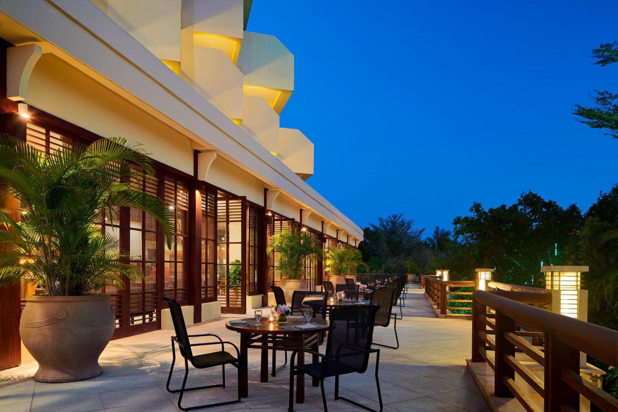 Sheraton Sanya Yalong Bay Resort Exterior foto